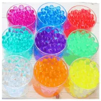 Decorative gelatine spheres gaining volume in water - more colour variants Tushar