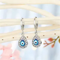 Women's circular earrings with Alexi pendant